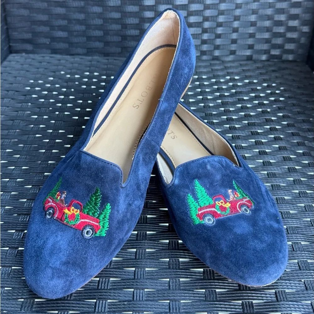 TALBOTS Womens Suede Loafers Flats 7M Blue Embroidered Car Shoes Classic Preppy